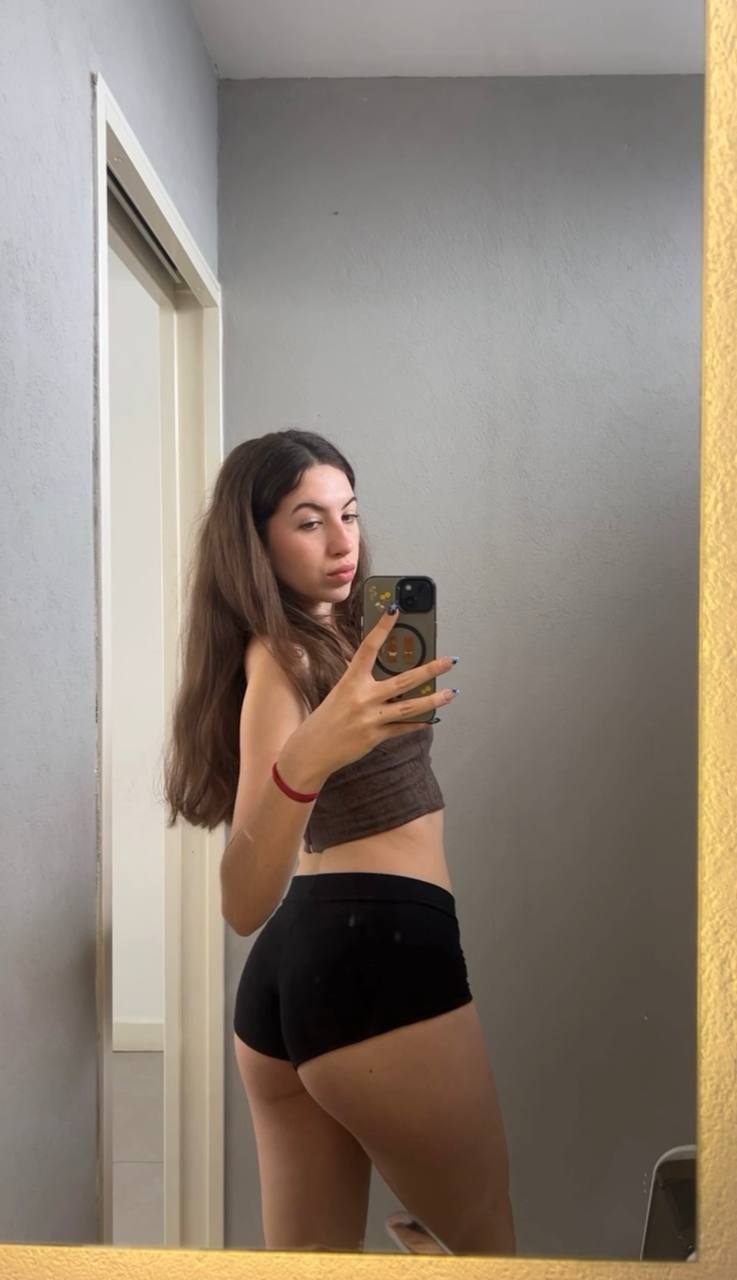 Amber in her underwear in Brisbane