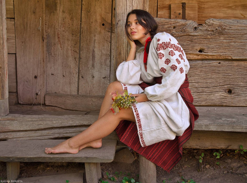 Fresh photos, fresh mood — Women in Slavic costumes online in Brisbane